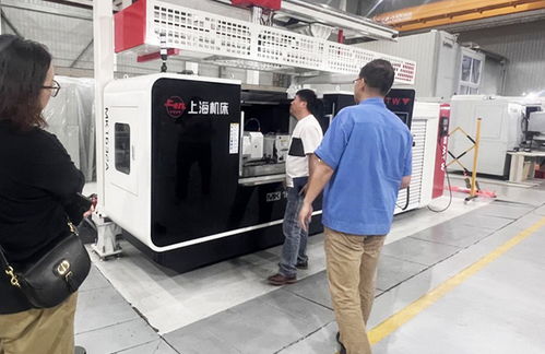 深化产教融合 创意学院师生赴上海机床厂考察交流，共探校企合作新路径